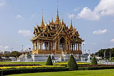 分割商法大胜利！《最终幻想7：重生》导演称：销量稳健终章开发顺利